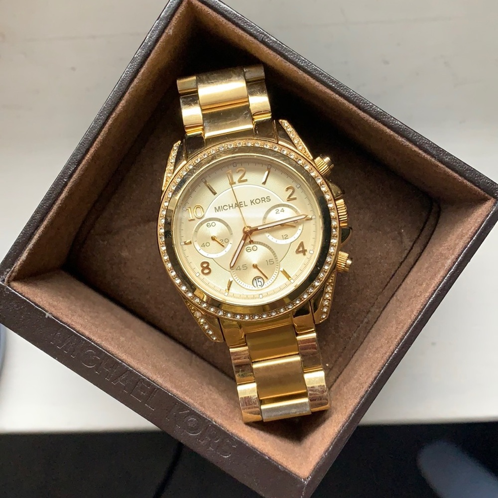 Authentic Michael Kors watch woman’s